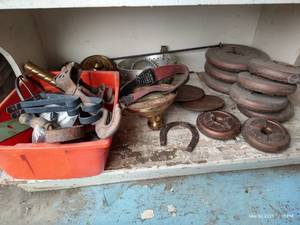 lot 648 image: Shelf of Misc. Metal Weights, Farm Tools, L-Brackets, Etc