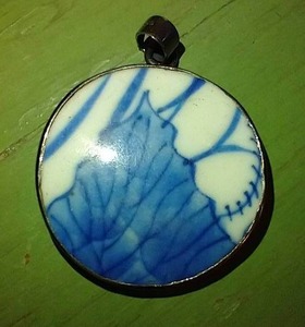lot 80E image: Vintage Sterling Silver Pendant