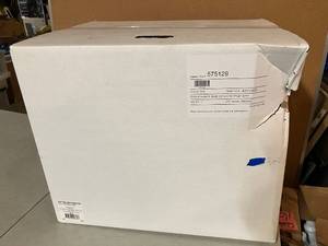 lot 46 image: Extra Wide Bubble Wrap Roll