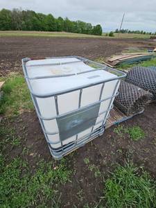 lot 36 image: Large IBC Tote Container with Steel Cage