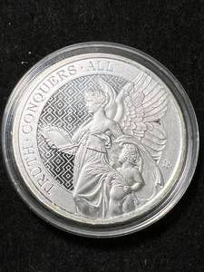 lot 06 image: 1 TROY OZ .999 FINE SILVER 2022 ST HELENA ROUND IN AIRTITE