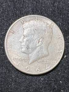 lot 98 image: 1964 US KENNEDY HALF DOLLAR