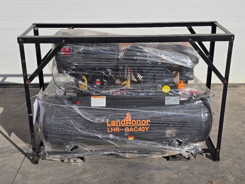 lot 8 image: Landhoner Gas Powered Compressor 10Hp