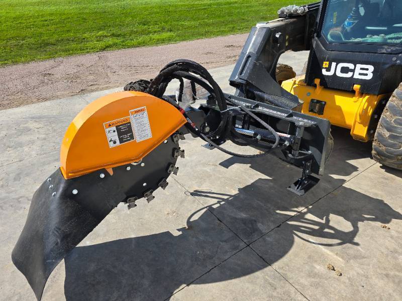 lot 39 image: Wolverine Skid Steer Stump Grinder