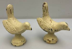lot 14 image: Vintage Cast Iron Bird Door Stops