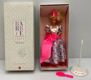 lot 22 image: 1990 Special Limited Edition Barbie Collector Doll In Original Box