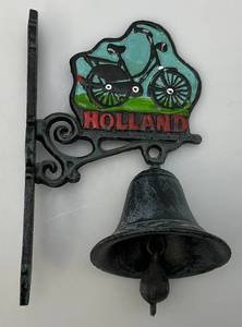 lot 56 image: Vintage Casted Metal Holland Hanging Bell 8