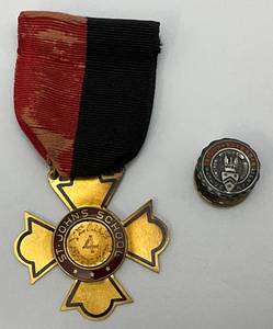 lot 68 image: Vintage 10K Saint Johns School 4 Years Service Metal 2 34 & Sterling Silver St. Johns Old Boys Assn. NY Pin 916