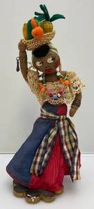 lot 112 image: Vintage H. Stern Rio Souvenir Felt Doll From Brazil 11