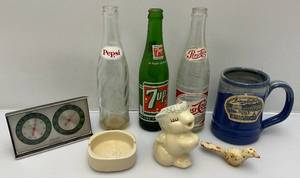 lot 119 image: Misc. Vintage Collectibles Including Leinenkugels, Shawnee & More