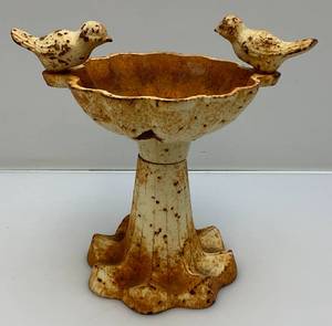 lot 121 image: Heavy Cast Iron Miniature Bird Bath Garden Dcor 8 12 Tall