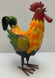 lot 133 image: 12 14 Metal Rooster Lawn Ornament