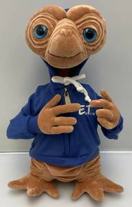 lot 168 image: Vintage Universal Studios ET Plush Toy 14