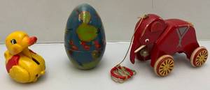 lot 170 image: RARE Retired 1960s Brio Sweden Swedish Circus Elephant Pull Toy, Wind Up Duck And Polish Made Duck Egg With Wooden Ducks