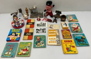 lot 171 image: Large Group Of Misc. Vintage Collectibles Including Austin Powers & More