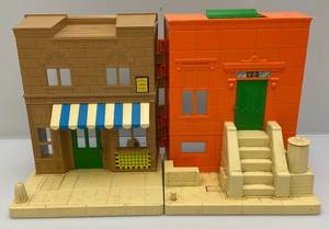 lot 228 image: 1984 SESAME STREET Playschool Muppets Hoopers Store