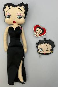 lot 243 image: Vintage Betty Boop Stuffed Doll With Black Dress 18 & Coin Purse (NWT)