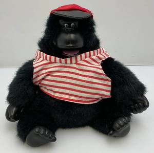 lot 255 image: RARE Magogo Macarena Gorilla Animated Monkey Singing Dance Plush 7 (WORKS)