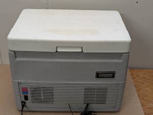 lot 62 image: Coleman Thermoelectric Model S232 40 qt CoolerHeater 12 Volt W AC Car Adapter - Used - No smells