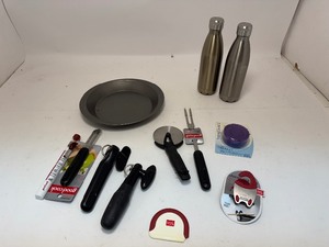 lot 24 image: Kitchen Utensils