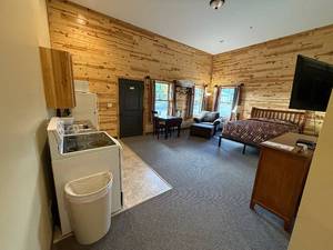 3 Night Northern MN Lodge Suite Stay (5/26-5/29, 2025)