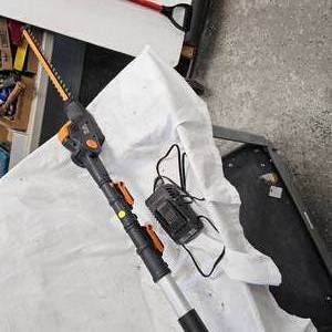 lot 33 image: Work Lithium Hedge Trimmer, Like New