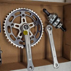 lot 41 image: Super Maxy 3 Piece Crank n Sprocket Set, As New
