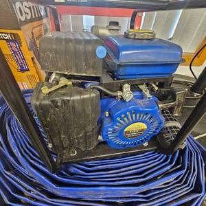 lot 103 image: Central Machinery 1 12 Clear Water Pump wHose