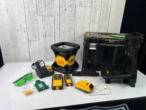 lot 27 image: DeWalt 20V MAX Rotary Laser with Accessories