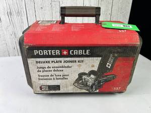 lot 33 image: Porter-Cable Deluxe Plate Joiner Kit Model 557