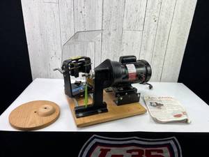 lot 64 image: Ring Master Mark V Wood Turning Lathe System with Accessories