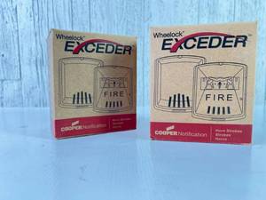 lot 305 image: Cooper Notification Wheelock Exceder HSR Horn Strobe Fire Alarm, Lot of 2