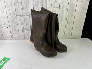 lot 1402 image: Thigh High Rubber Boots