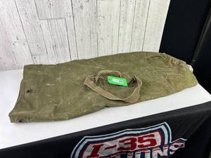 lot 1409 image: Green Military-Style Canvas Bag
