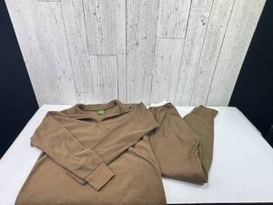 lot 1542 image: Cabelas Brown Fleece Long Underwear Set