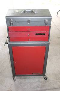 lot B-17 image: Test Rite Tool Cabinet with Drawers and Assorted Hand Tools
