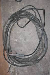 lot 46 image: Used Heavy Duty Welding Cable with Electrode Holder