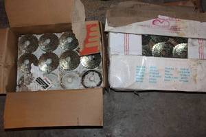 lot 52 image: Boxes of Roofing Coil Nails