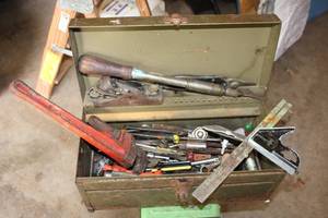 lot 76 image: Vintages Tool Box with Assorted Hand Tools and Accessories