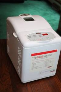 lot 102 image: Welbilt ABM3100 Bread Machine for 1 and 1.5 Pound Loaves