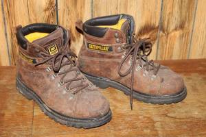 lot 125 image: Used Caterpillar Mens Work Boots Size 11 USA
