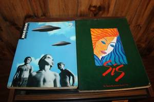 lot 139 image: Set of 2 Photography and Illustration Books