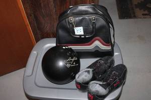 lot 159 image: Bowling Set with Amflite Magic Line Bowling Ball, Brunswick Shoes, and Leather Bag