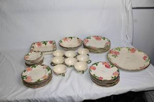 lot 11 image: Set of Franciscan Desert Rose Dinnerware - Plates, Bowls, Cups