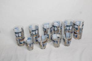 lot 16 image: Set of 12 Vintage Westmoreland Glass Tumblers with Grecian Design
