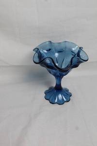lot 23 image: Fenton Valencia Blue Compote