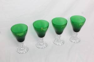 lot 31 image: Set of 4 Fostoria Colonial Dame Green Glass Water Goblets