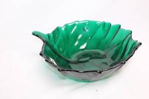 lot 44 image: Green Glass Leaf-Shaped Decorative Bowl