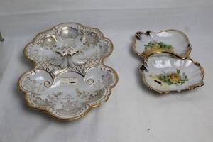 lot 46 image: Decorative Porcelain Dishes with Floral and Gold Accents - Set of 3