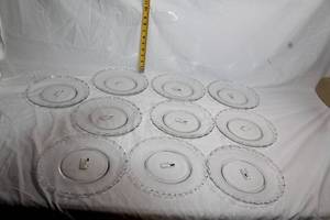 lot A-73 image: Set of 8 Fostoria Century 8.5 Luncheon Plates